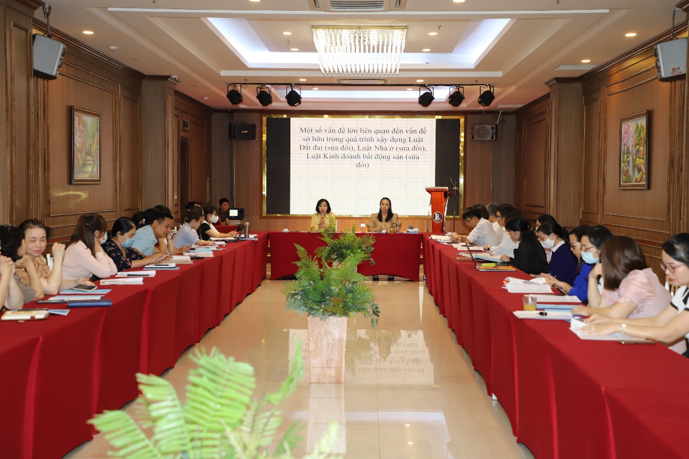 Sở Tư pháp tỉnh Tuyên Quang phối hợp với Vụ Dân sự - Kinh tế, Bộ Tư pháp tổ chức Lớp bồi dưỡng nâng cao năng lực cho công chức, viên chức, doanh nghiệp về quyền sở hữu tài sản.
