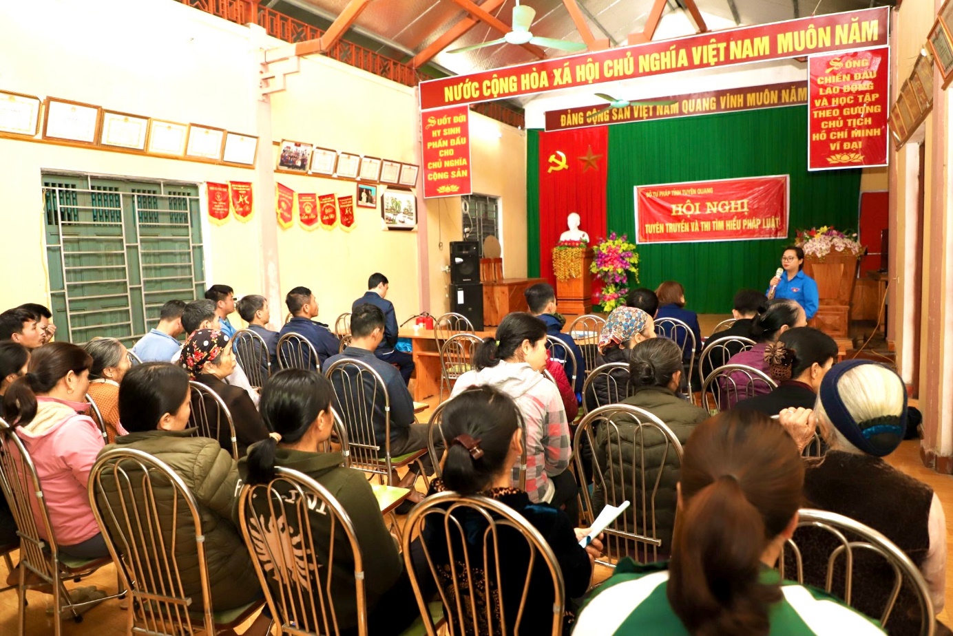 Sở Tư pháp tỉnh Tuyên Quang tổ chức tuyên truyền pháp luật lưu động và thi tìm hiểu pháp luật tại xã Phúc Ninh, huyện Yên Sơn